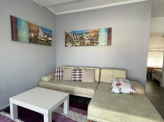 Belka Golf Poolside Deluxe דירה